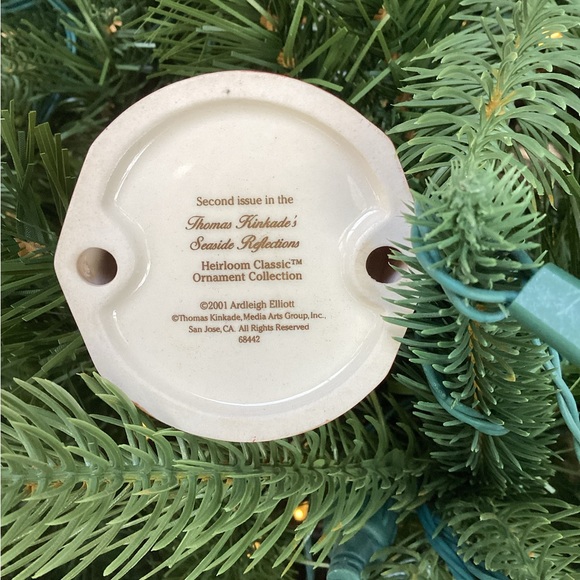 Thomas Kinkade “Painter of Light” collectible lighthouse ornament. - Picture 4 of 4